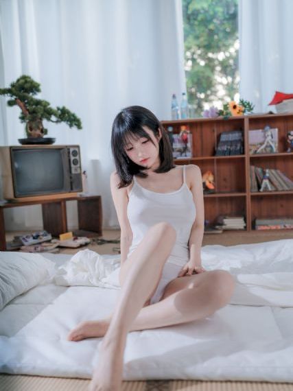 日本三伋片免费看电影_720超清在线观看