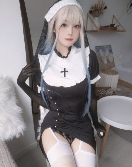 男仆张开腿让少爷调教视频网站_BD高清完整版